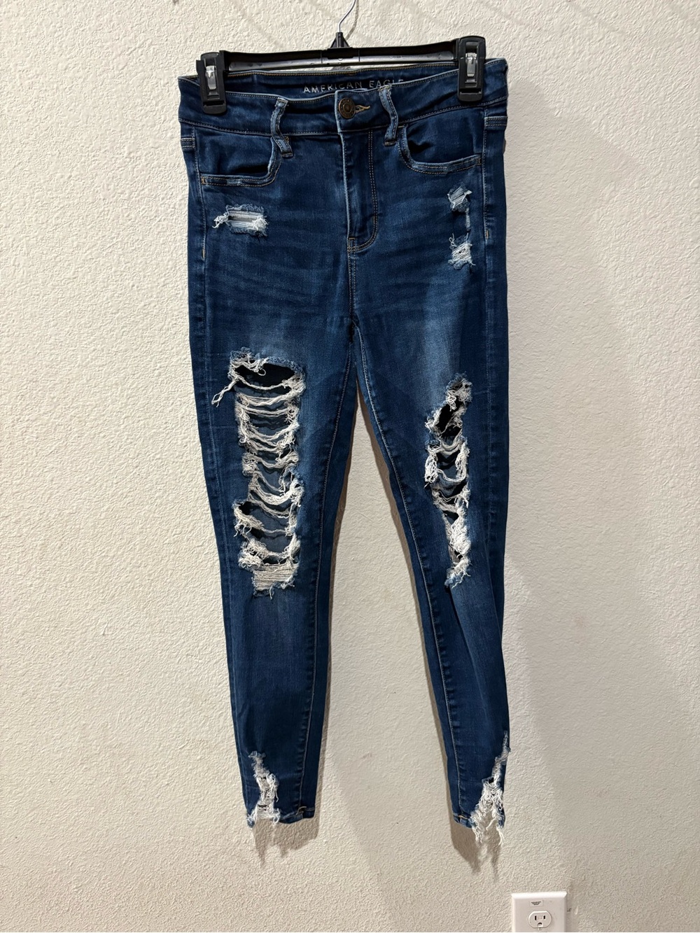 American Eagle Outfitters Dark Blue Distressed Skinny Jeans - Women